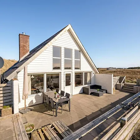 Luzy - 75m From The Sea By Interhome *