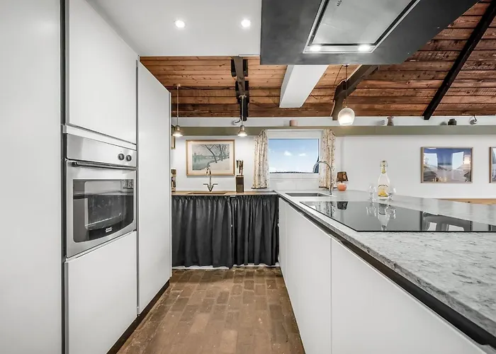Luzy - 75m From The Sea By Interhome * Harboor